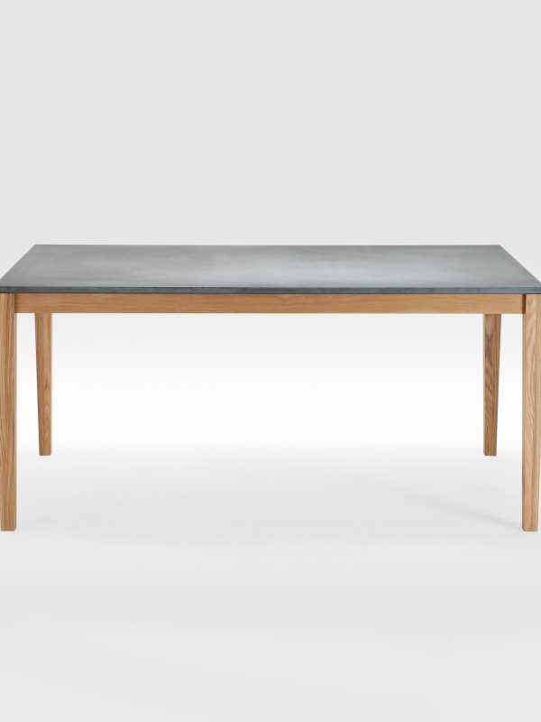Valgomojo stalas su Fibro betono stalviršiu ir ąžuolinėmis kojomis